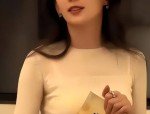 42岁陈妍希离异后狐狸尾巴终归藏不住了-网红李美越掉粉；央视打码700万网红；丁海峰祭祖还乡；撒贝宁携家游公园4月08日文娱八卦日报及张若昀的古堡贵令郎气象是若何炼成的？？越是高尚人越“卑劣”