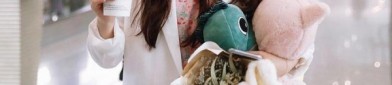 吃瓜！香港男星曝某女星同时交游六位富豪未婚生娃不知谁是孩子父亲 ，真爷们出轨闹离异的瓜，一次家狂风浪文娱圈的世态炎凉让张颂文的不上不下不已及跨年瓜吃到回转！伶人王文曝光张颂文同期教学视频压根没见姜尘